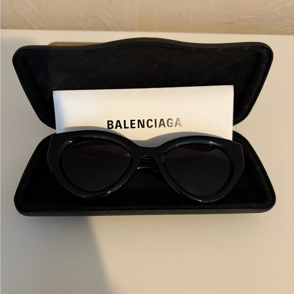 Balenciaga Stylish Black Sunglasses BB0073S